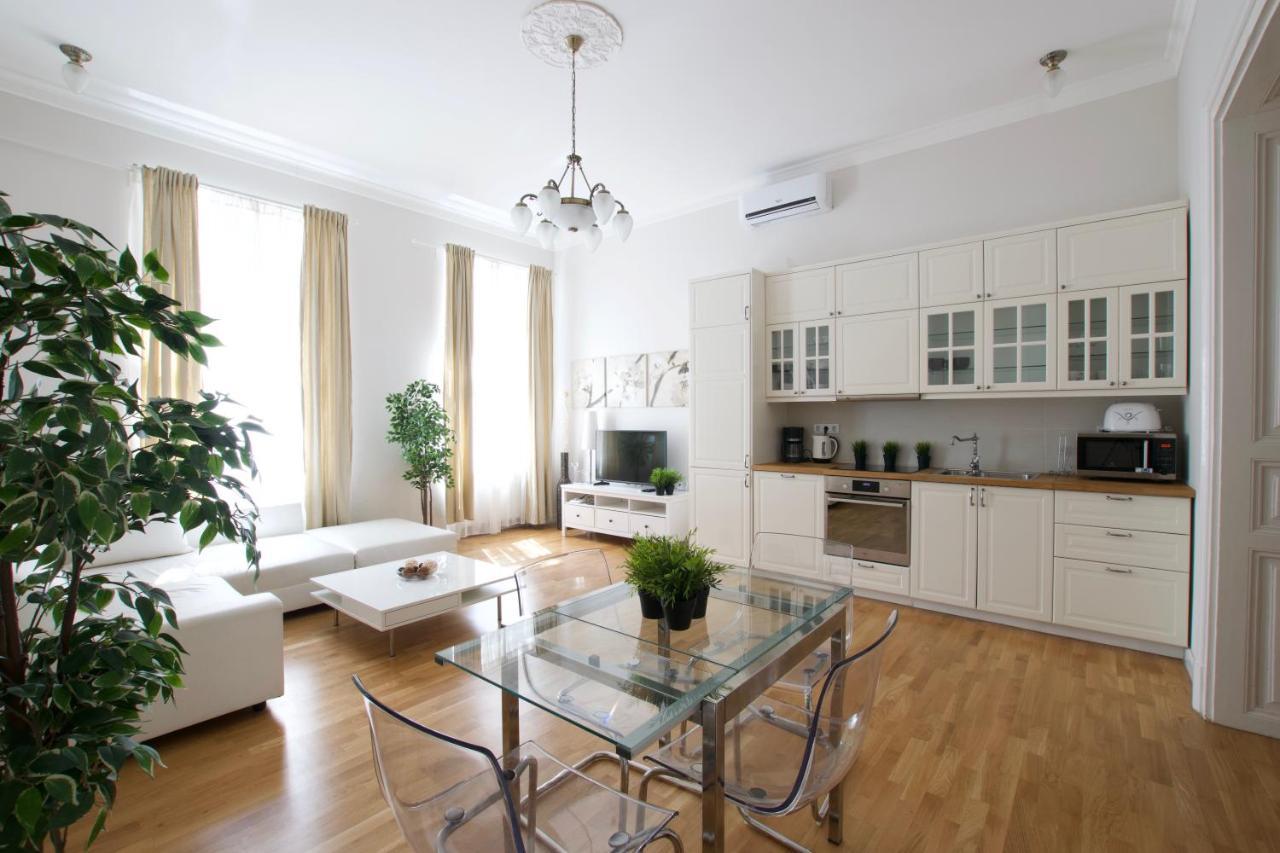 Premium Apartments By Hi5 - B25 Budapest Exterior photo